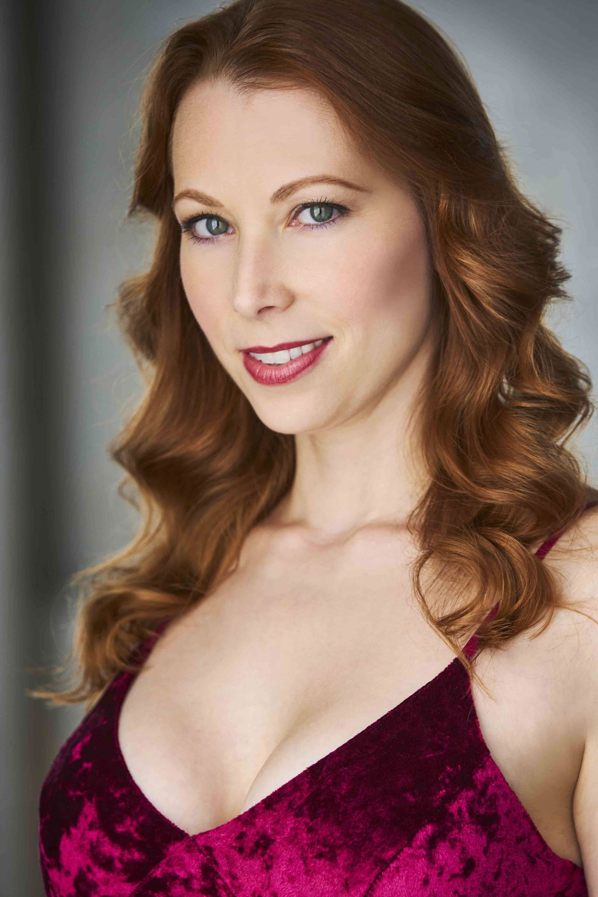 Jennifer Day profile