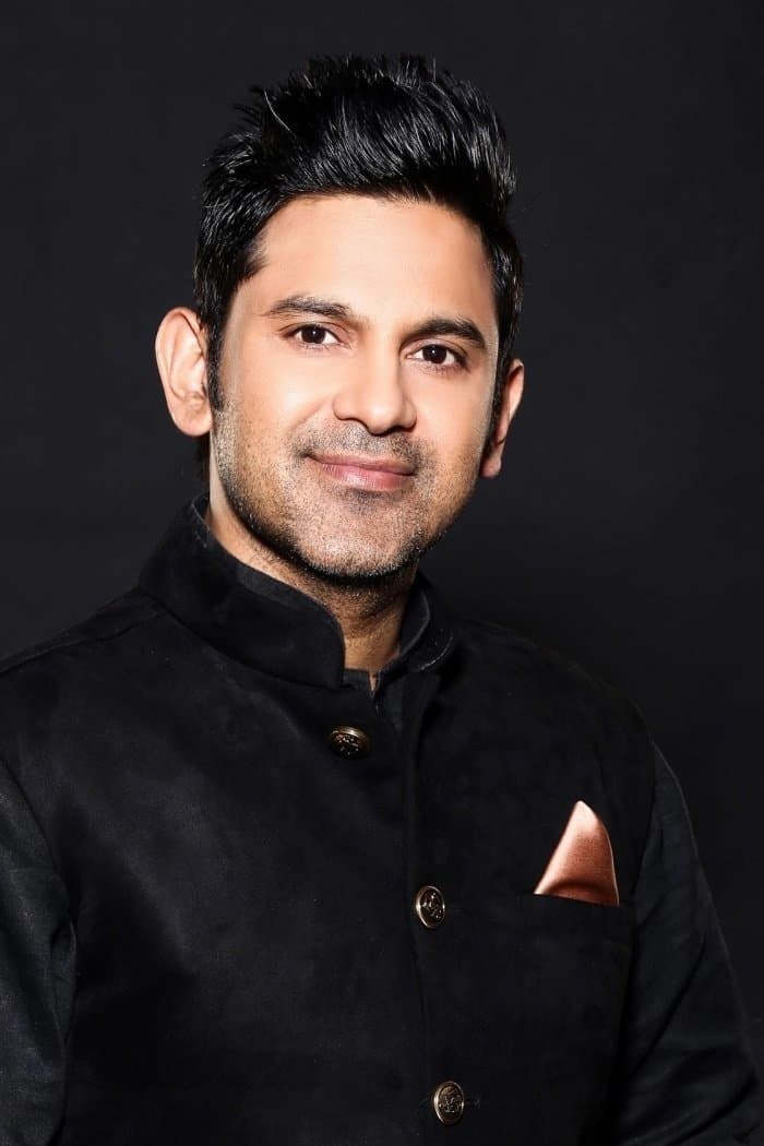 Manoj Muntashir profile