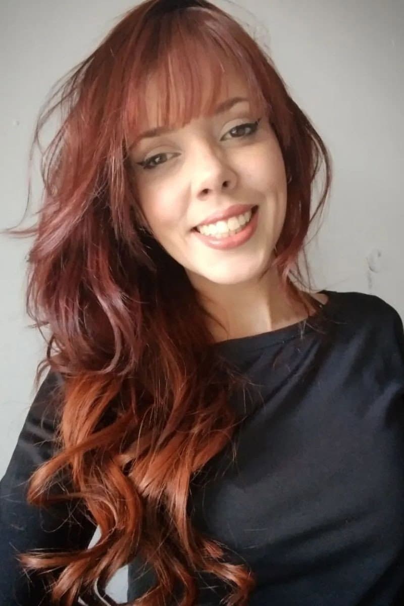 Juliana Seabra profile