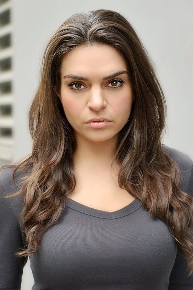 Mercedes De La Cruz profile