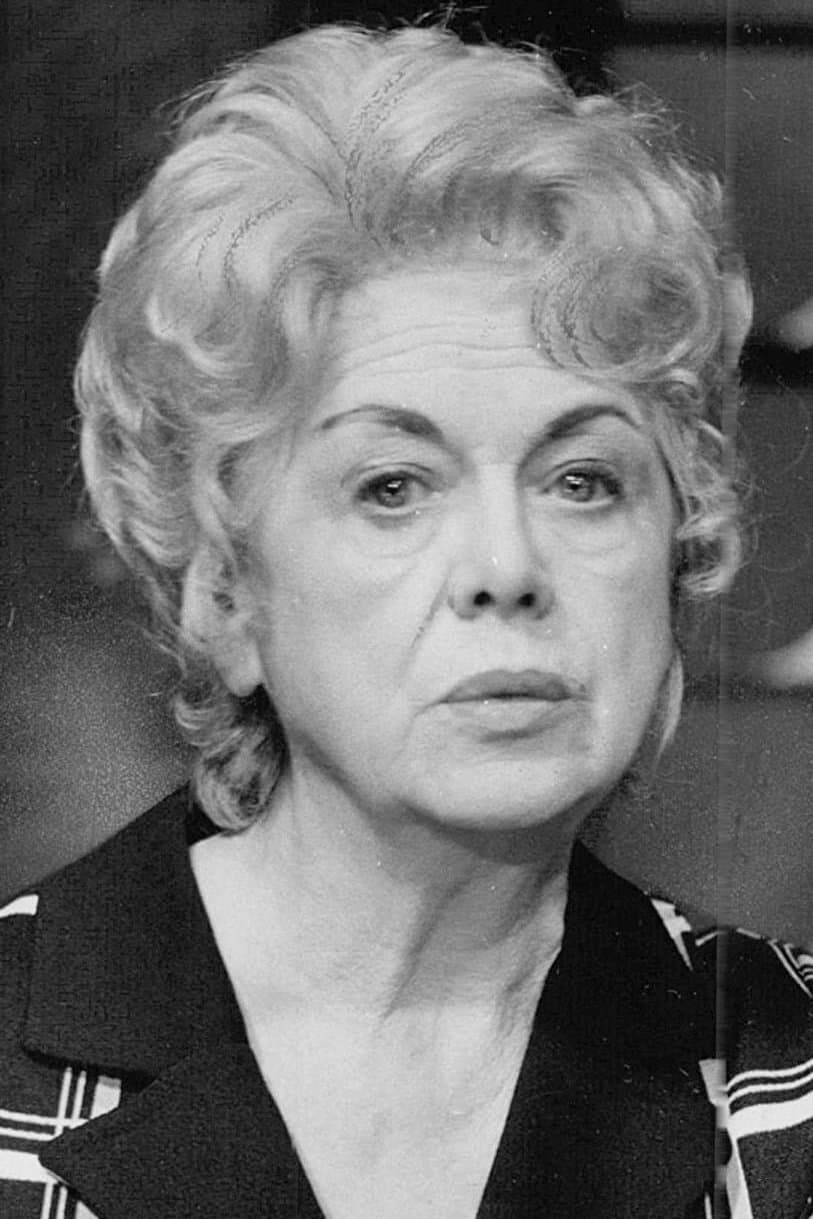 Renée Houston profile