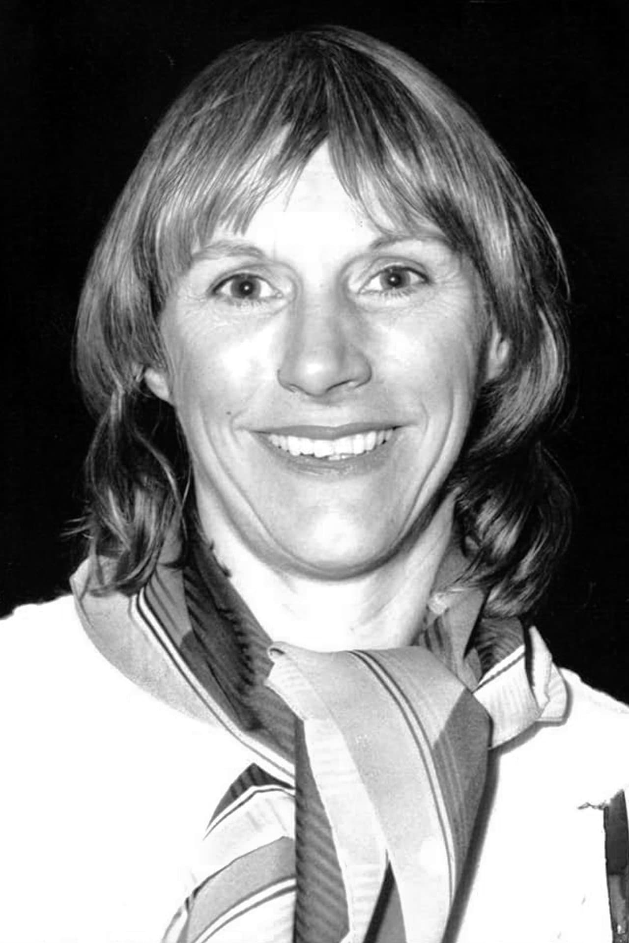 Julie Tullis profile