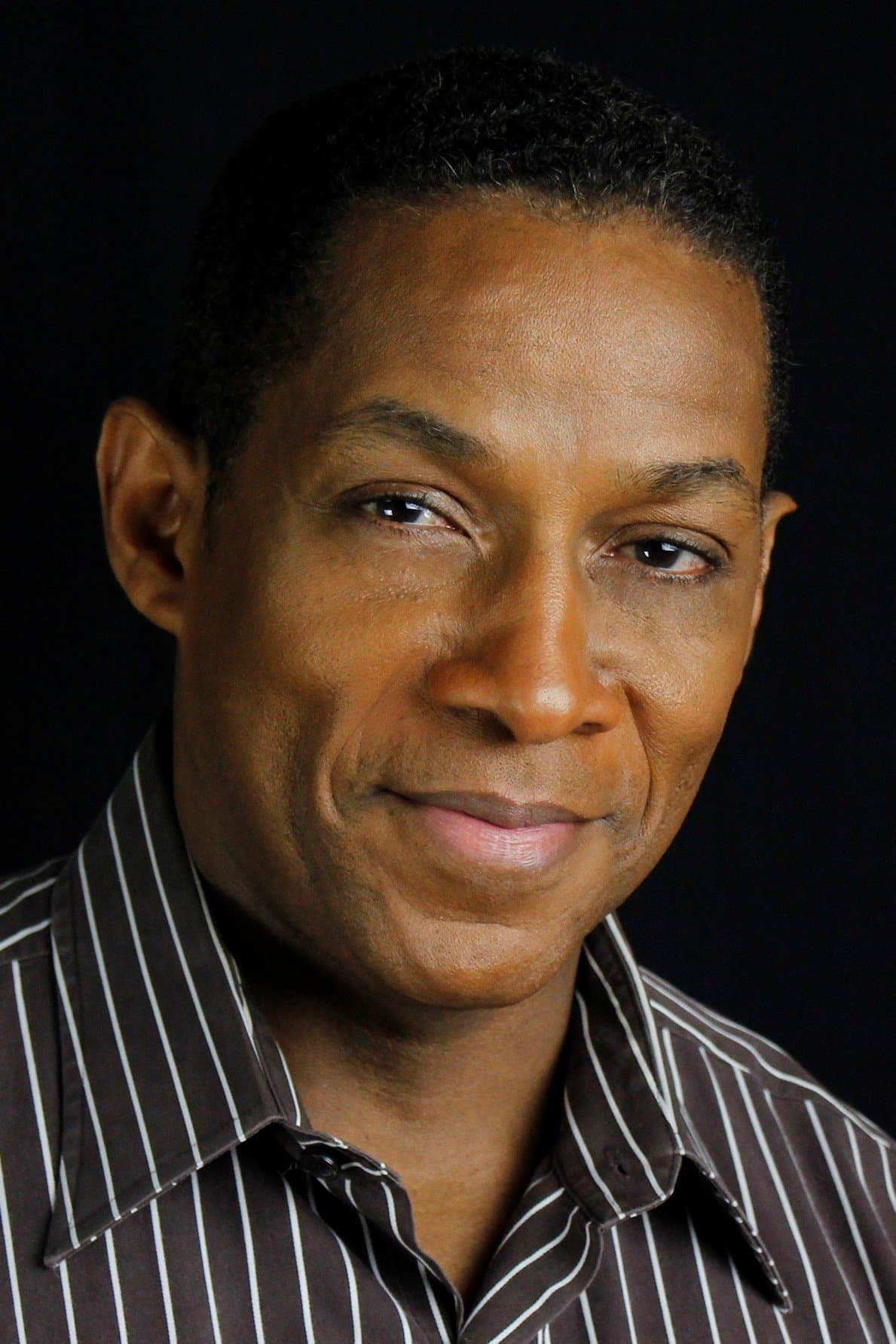 Cameron Arnett profile