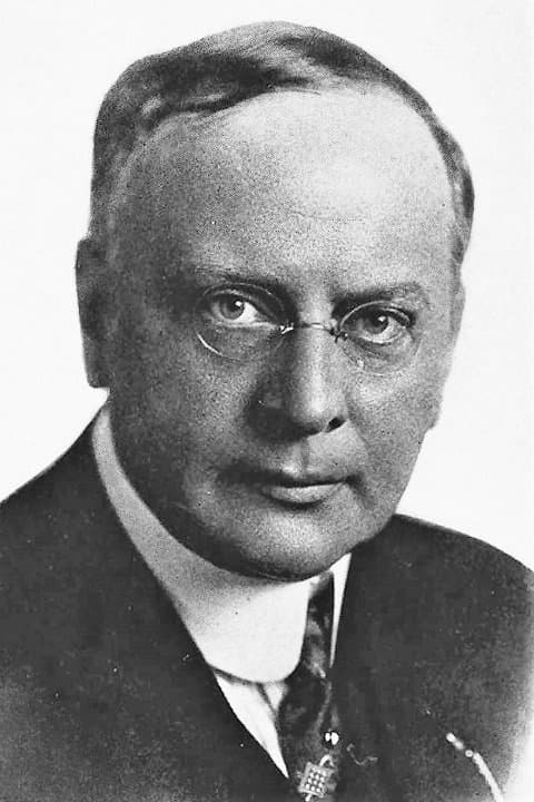 Edward LeSaint profile