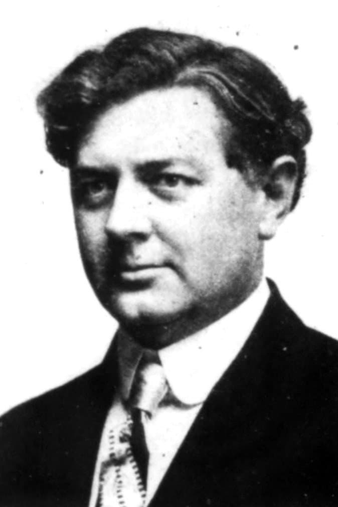 Peter MacFarlane profile