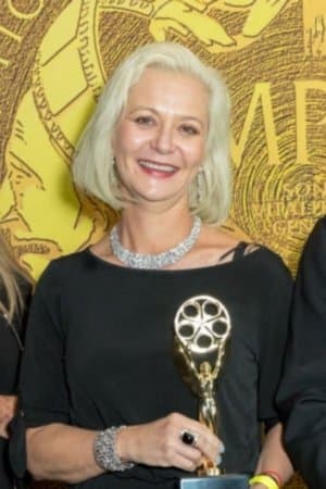 Justine Angus profile