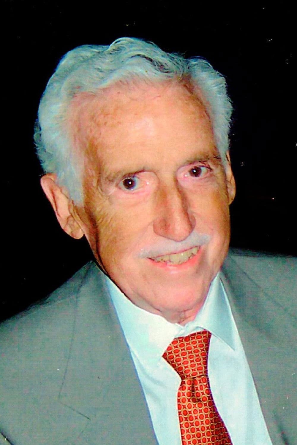 Enrique Molinero profile