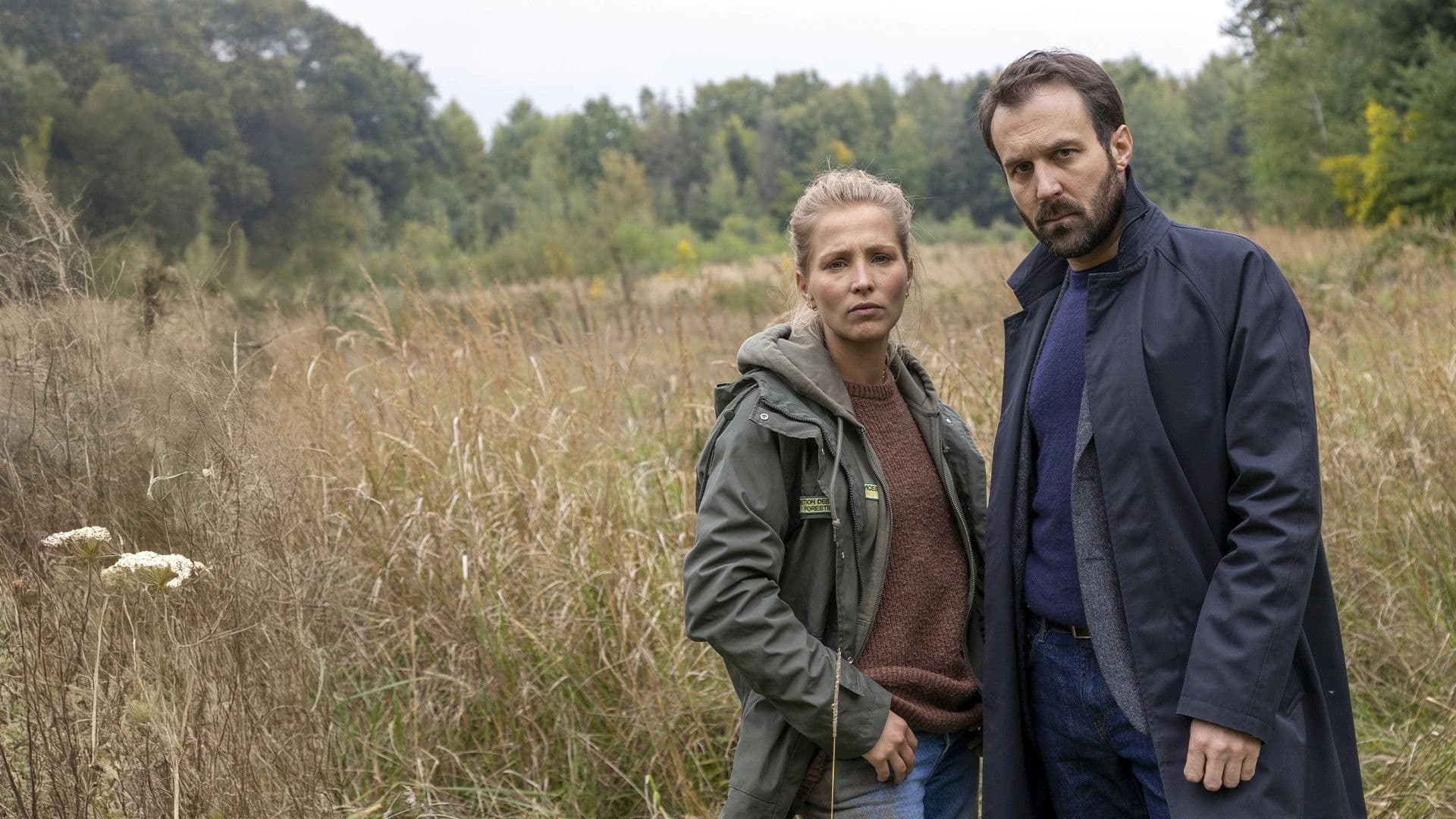 Les Murmures de la forêt backdrop