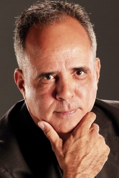 Rodrigo Leão profile