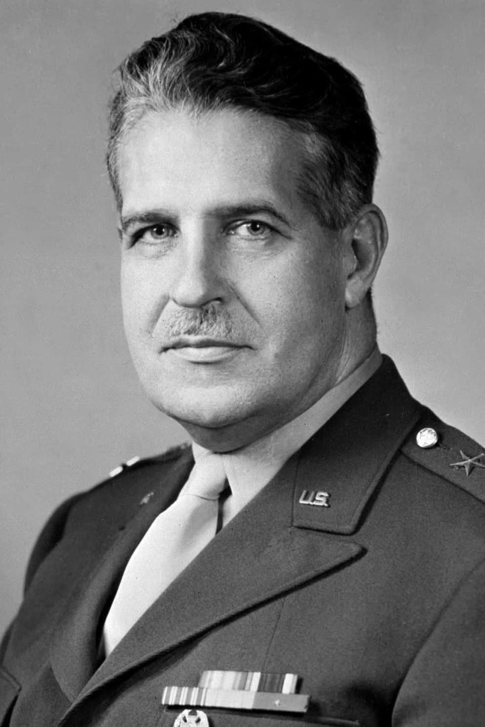 Leslie Groves profile