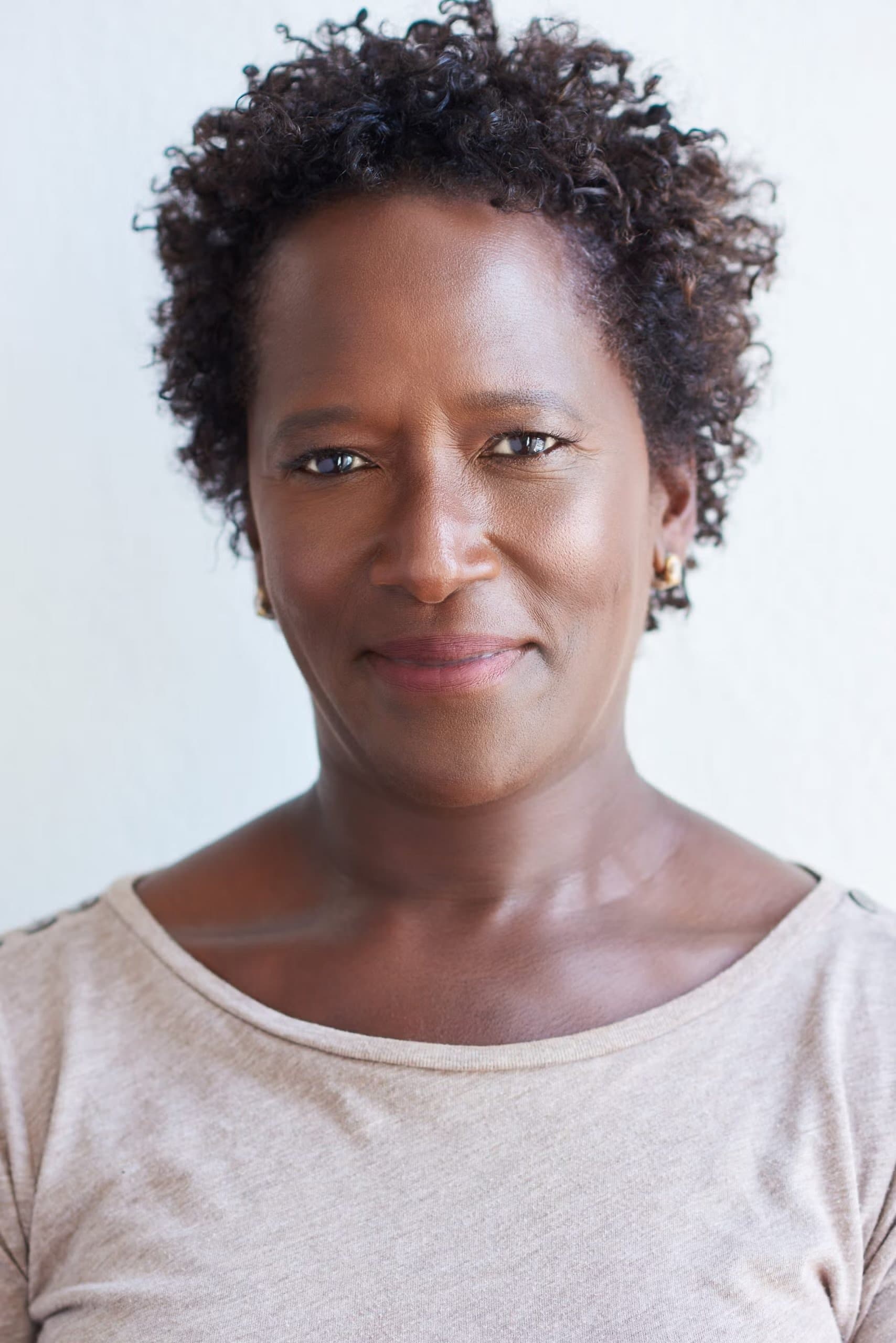 Victoria Thomas profile