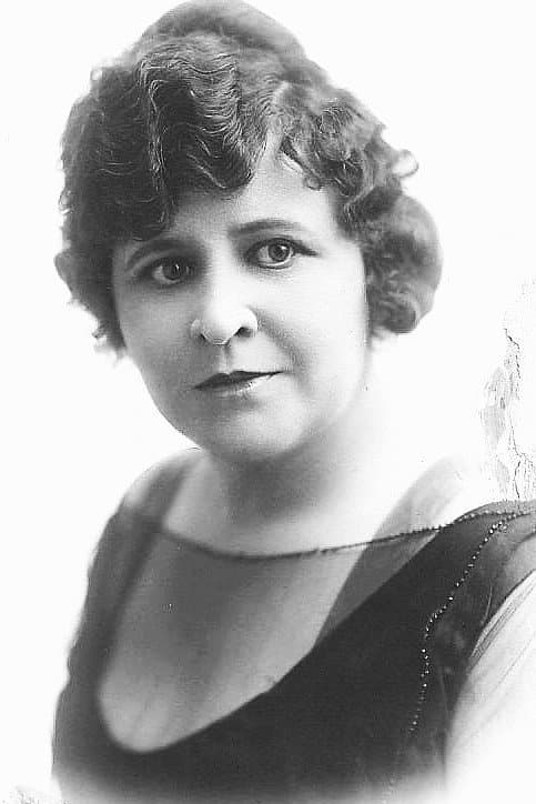 Lillian Leighton profile