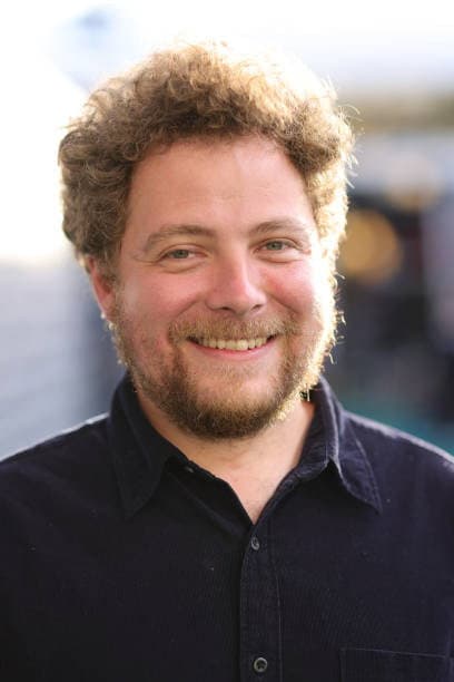 Renato Borrayo Serrano profile