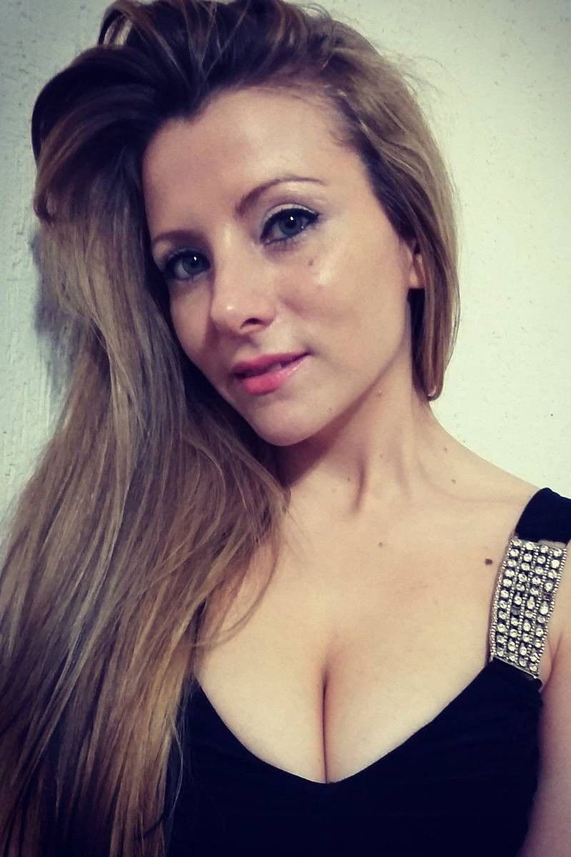 Mercedes Regina profile