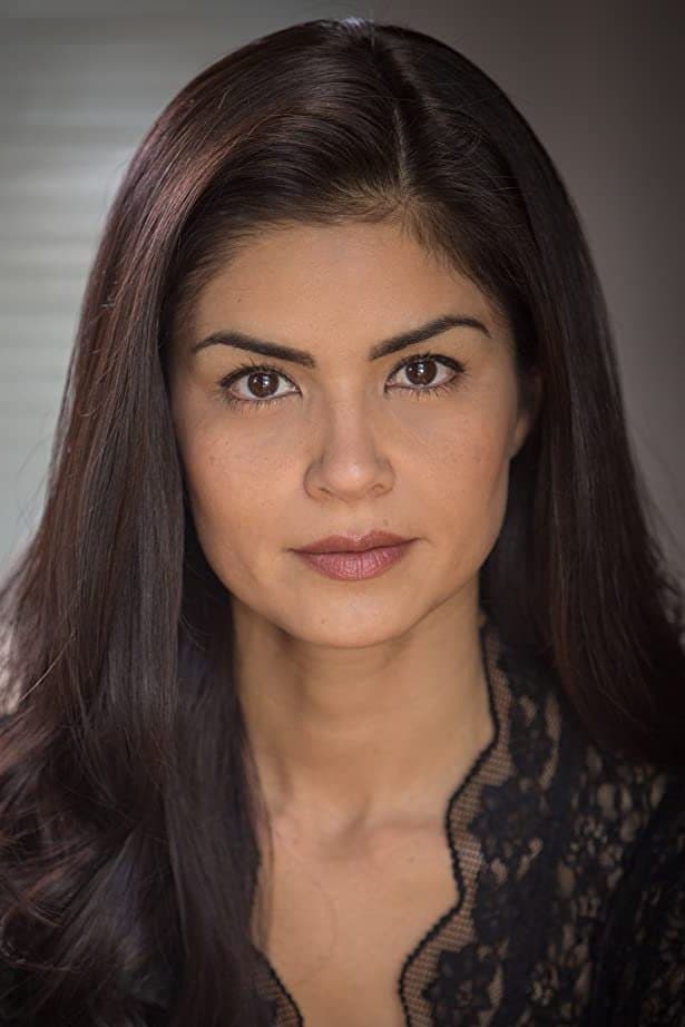 Alma Sisneros profile