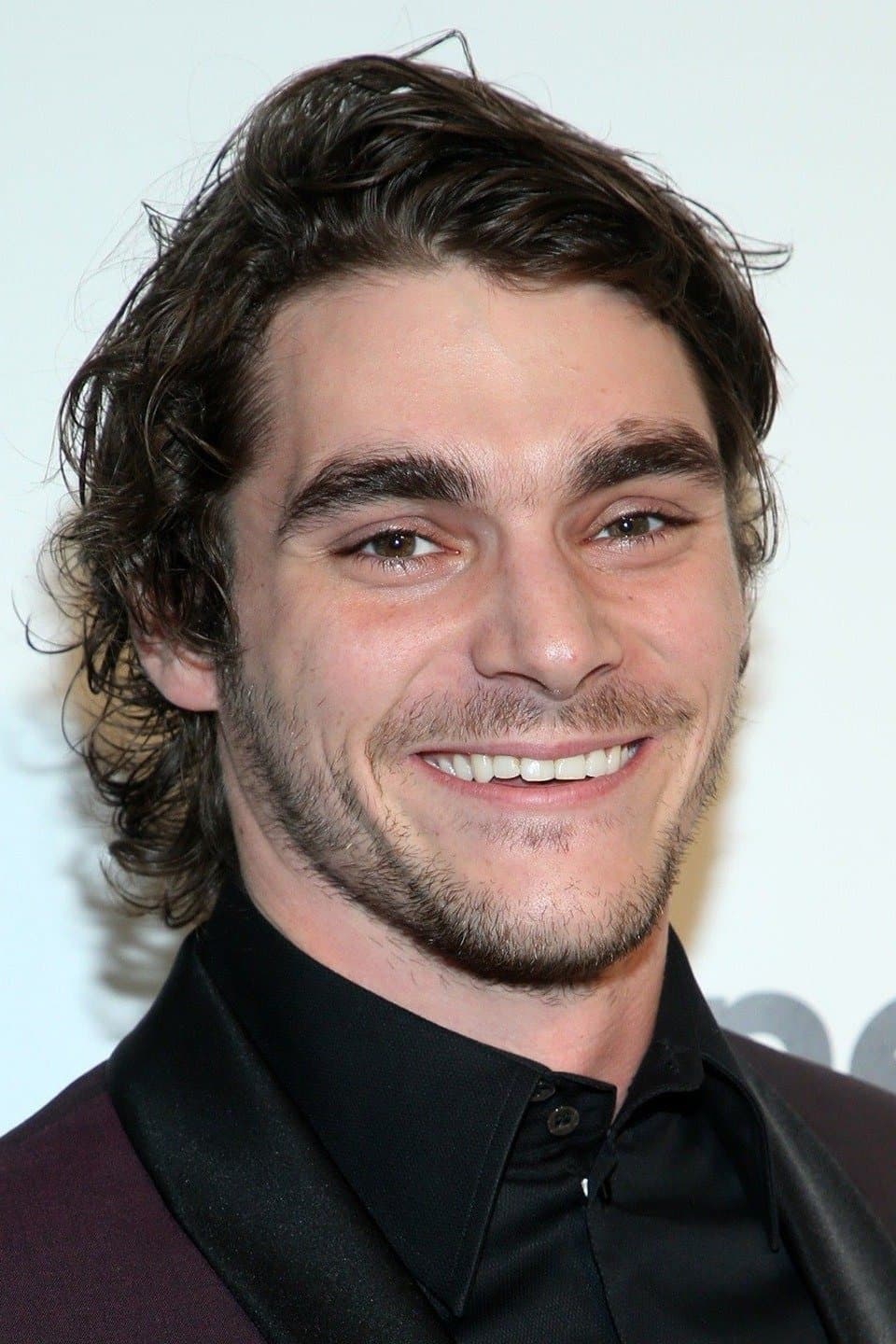 RJ Mitte profile