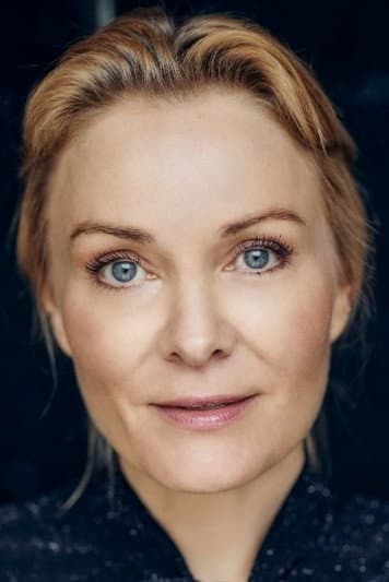 Evi Meinardus profile