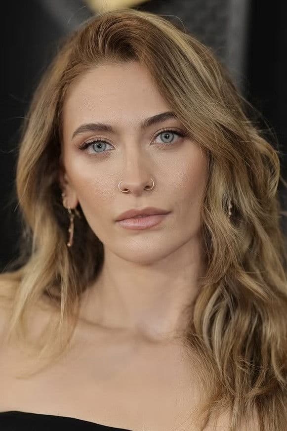 Paris Jackson profile