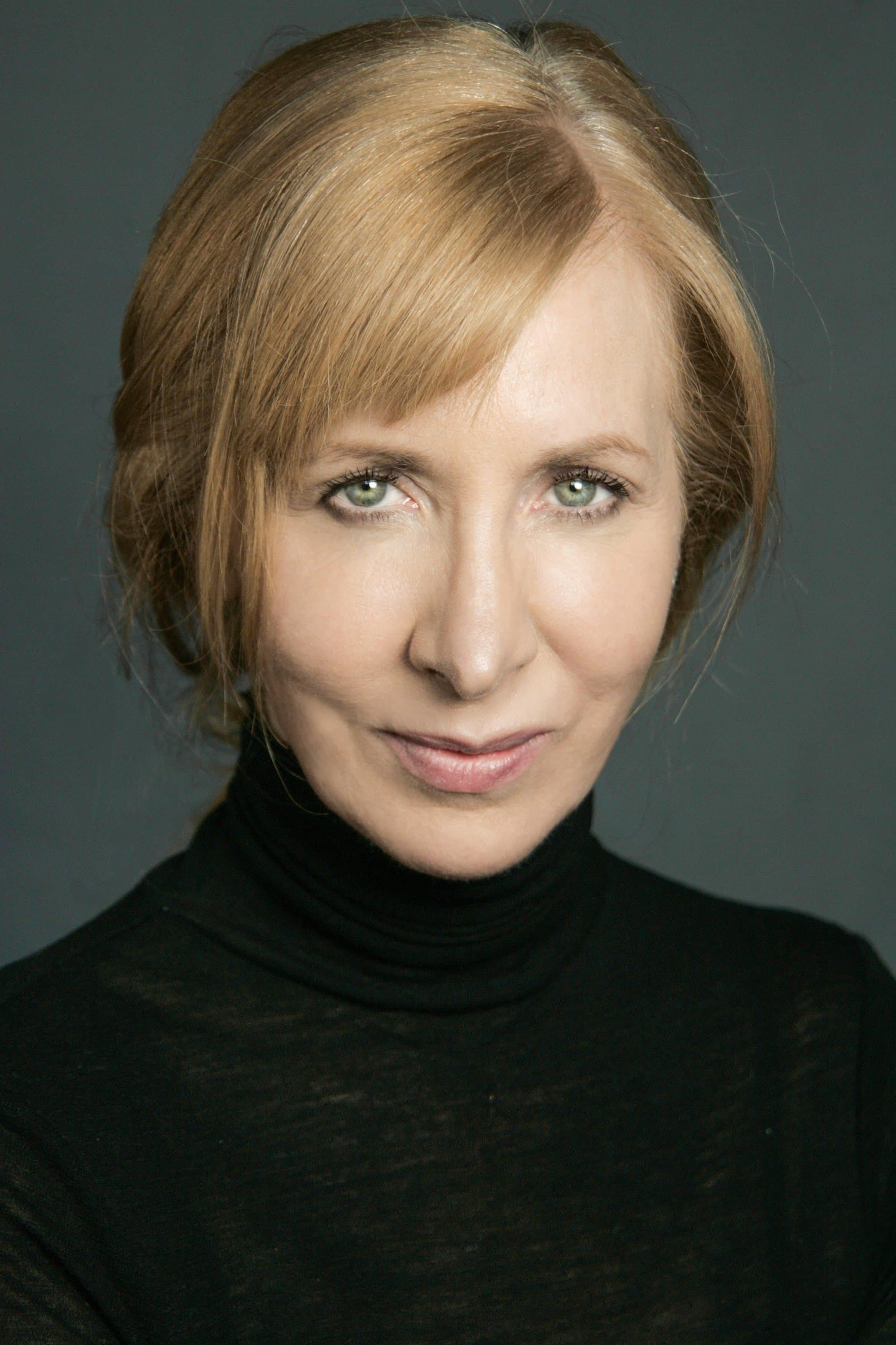 Elizabeth Moynihan profile