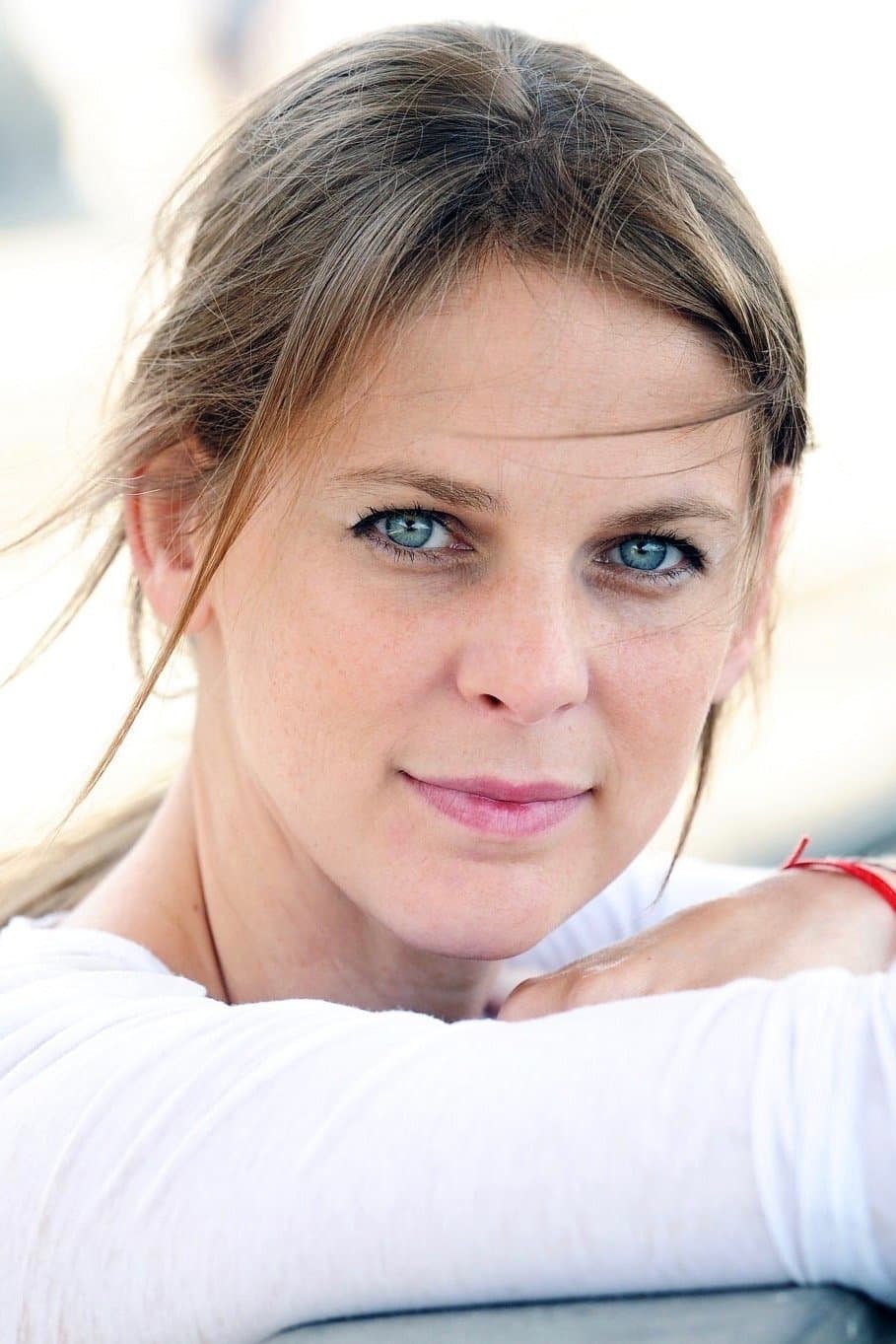 Hillary Baack profile