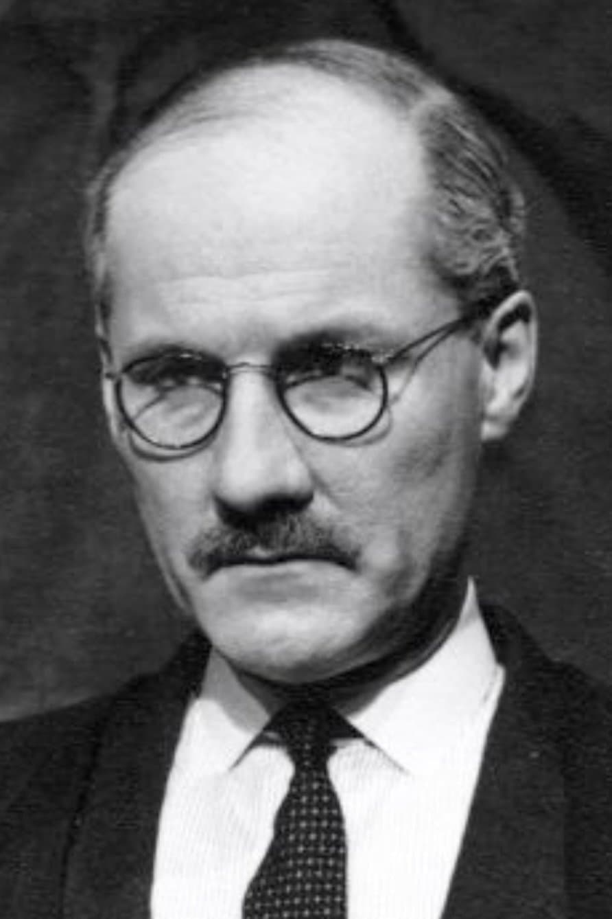 Angus MacKay profile