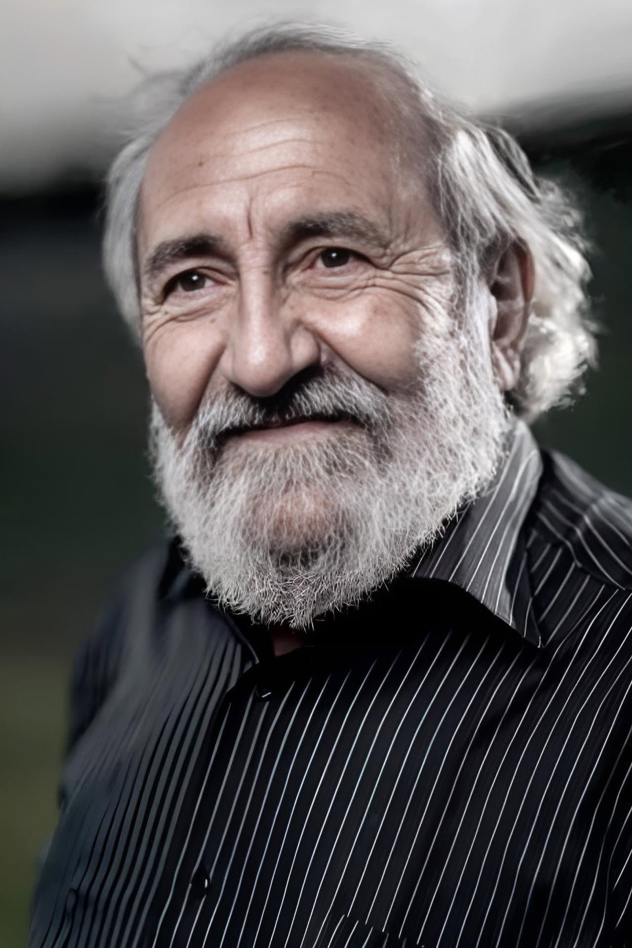 Athmane Ariouet profile