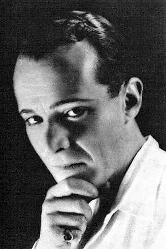 Carlos Díaz de Mendoza profile