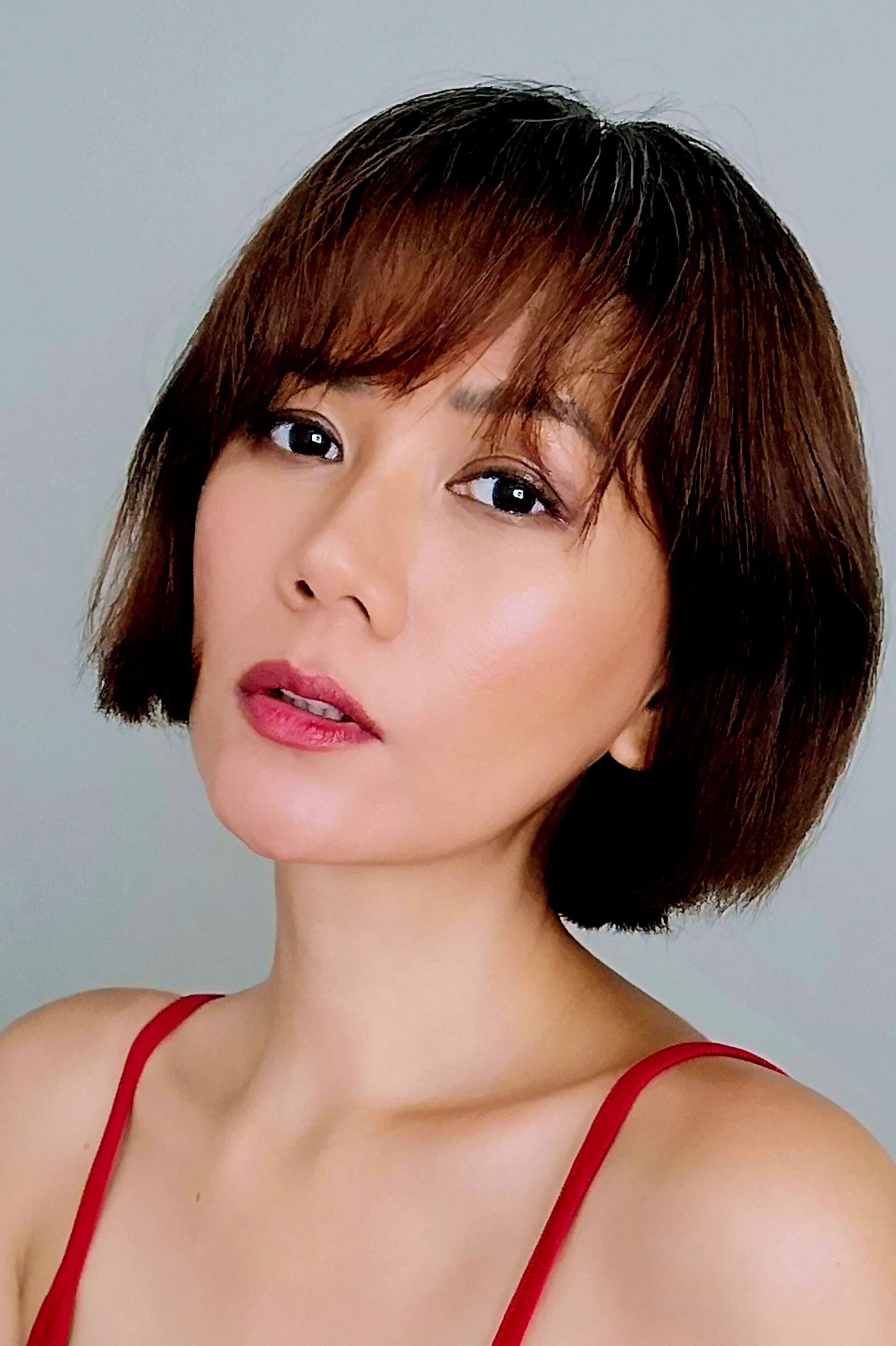 Elle Velasco profile