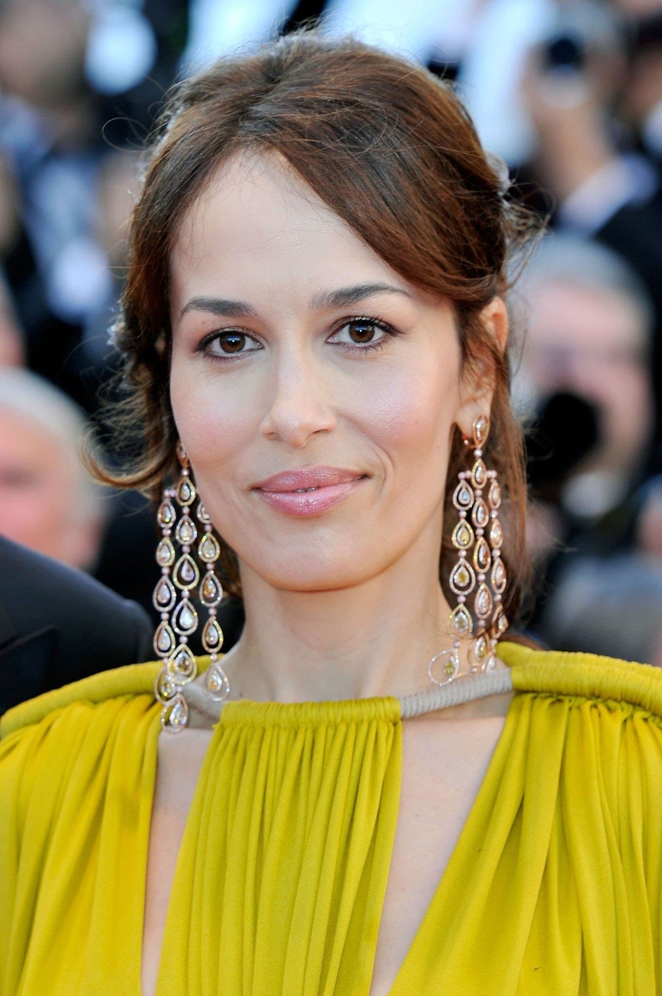 Dolores Chaplin profile