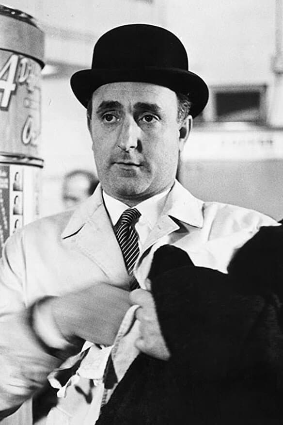 Charles Dyer profile