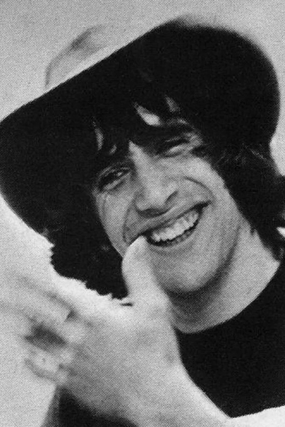 Zal Yanovsky profile