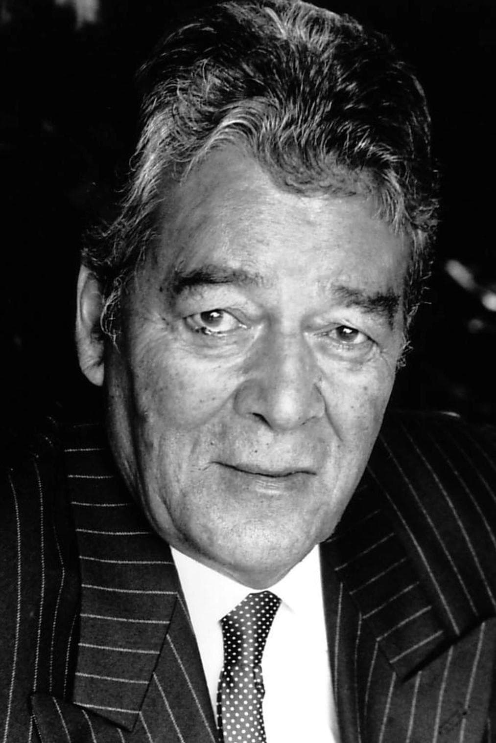 Edward de Souza profile