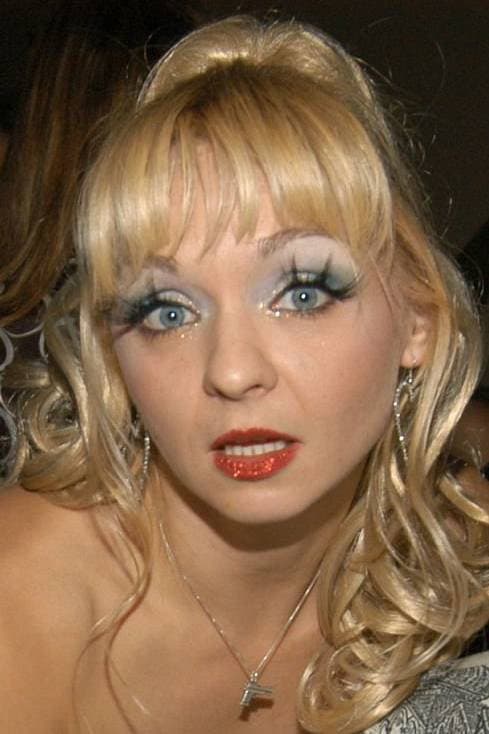 Julie Atlas Muz profile