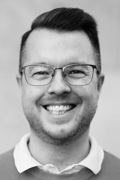 Julian Helmes profile