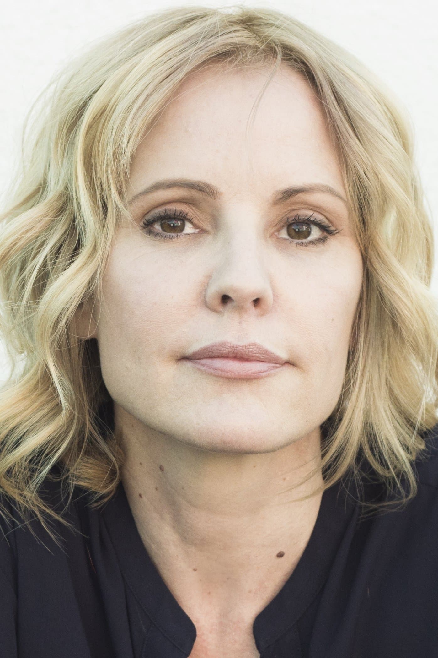 Emma Caulfield profile