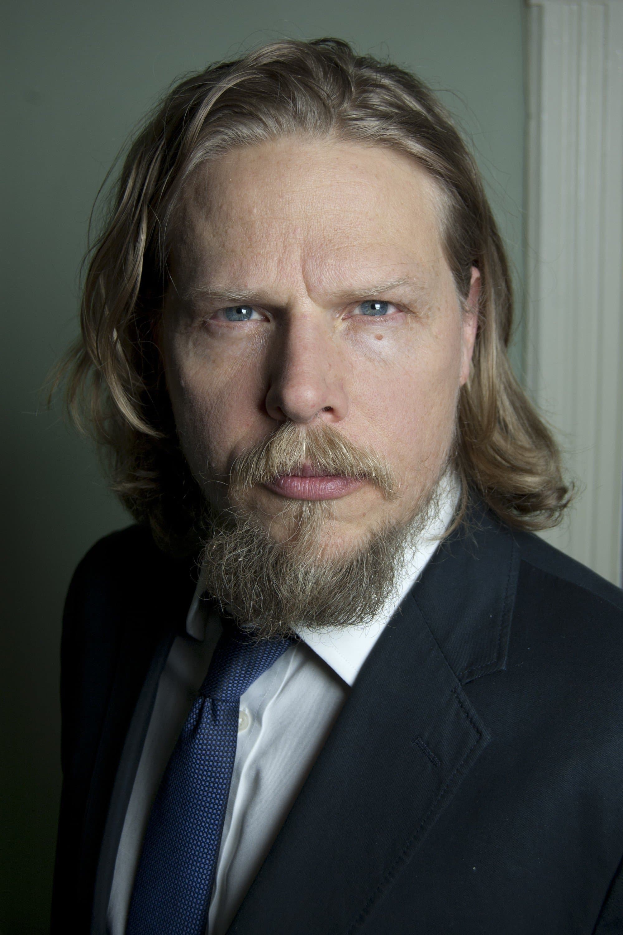 Ian Matthews profile