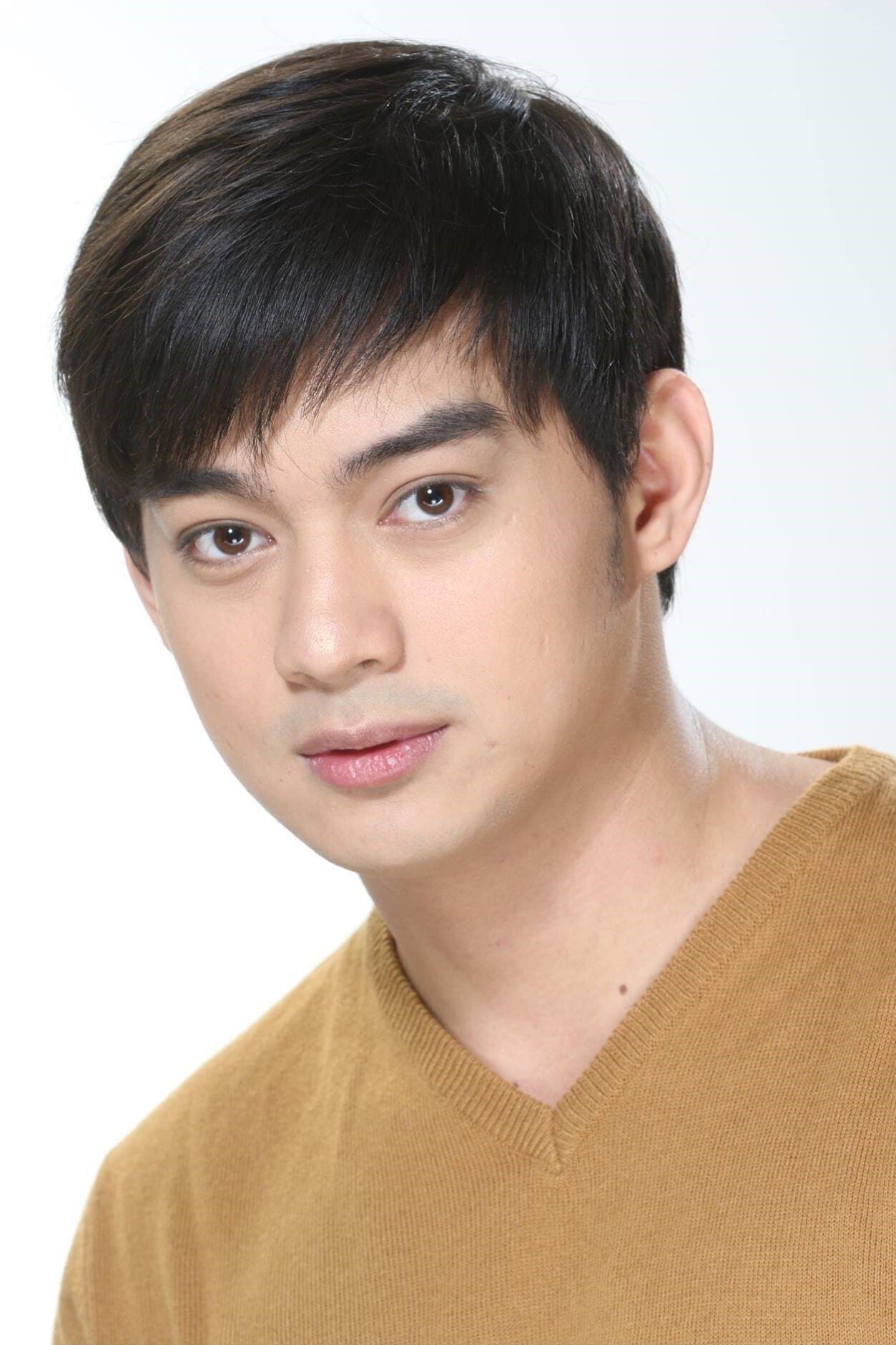 Vance Larena profile