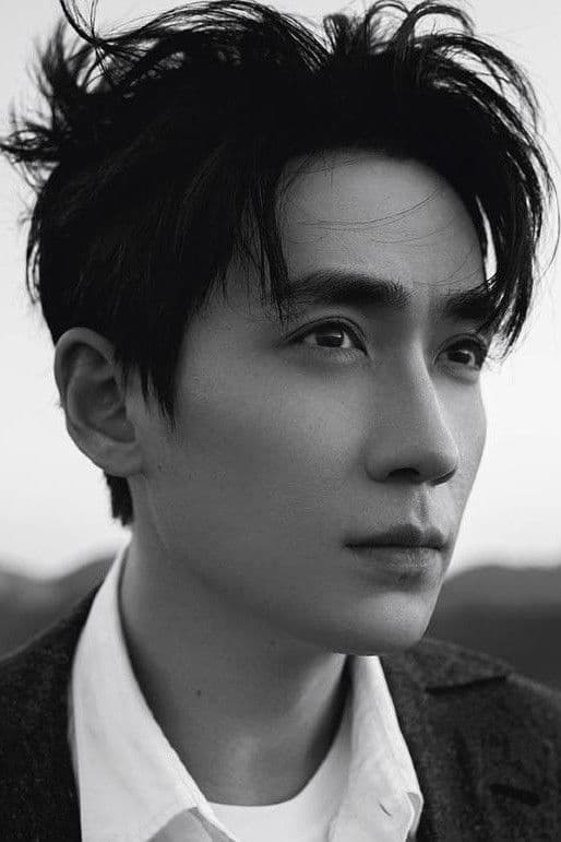Zhu Yilong profile
