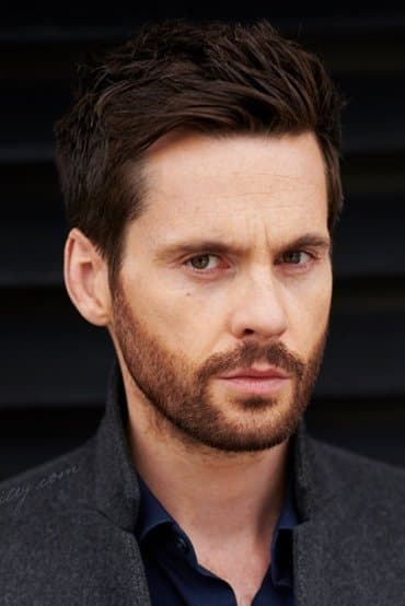 Tom Riley profile