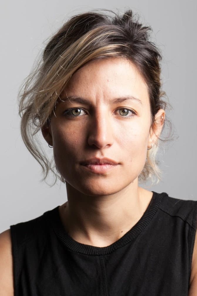 Agustina Comedi profile