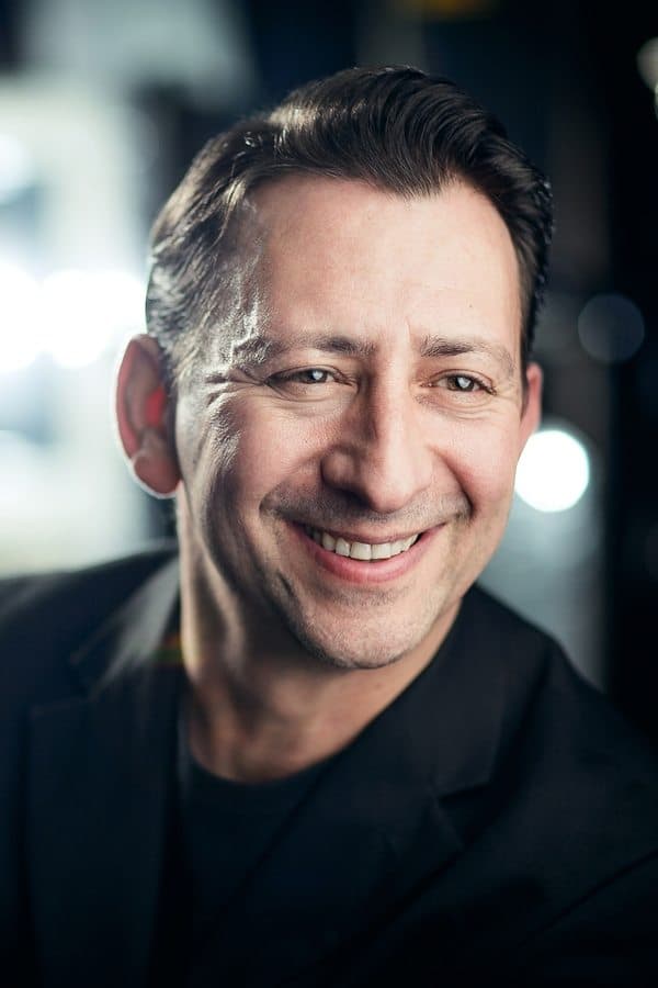 Ashley Artus profile