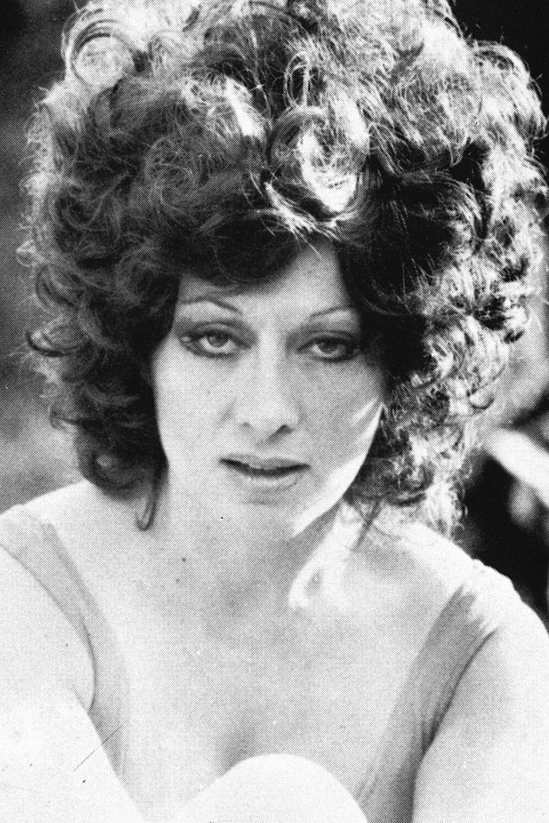 Liana Trouché profile