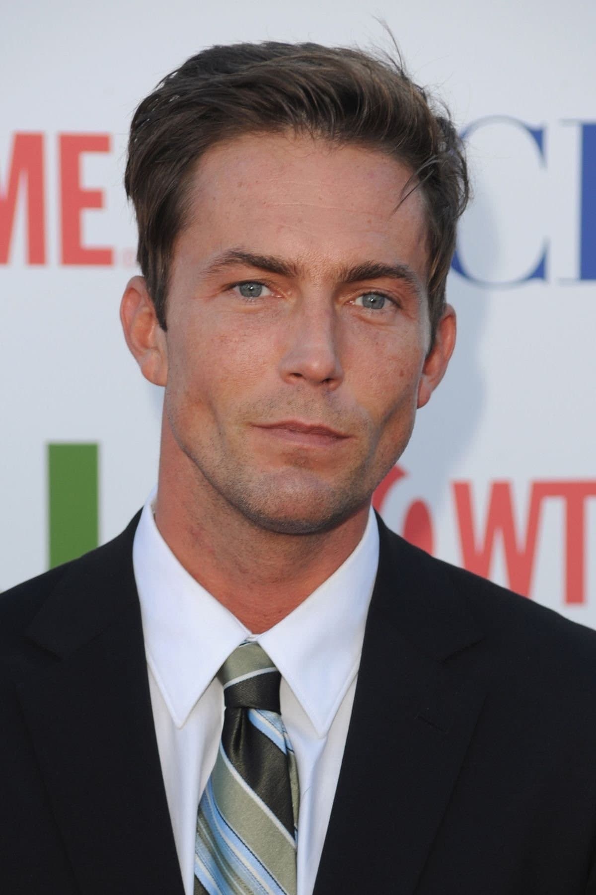 Desmond Harrington profile