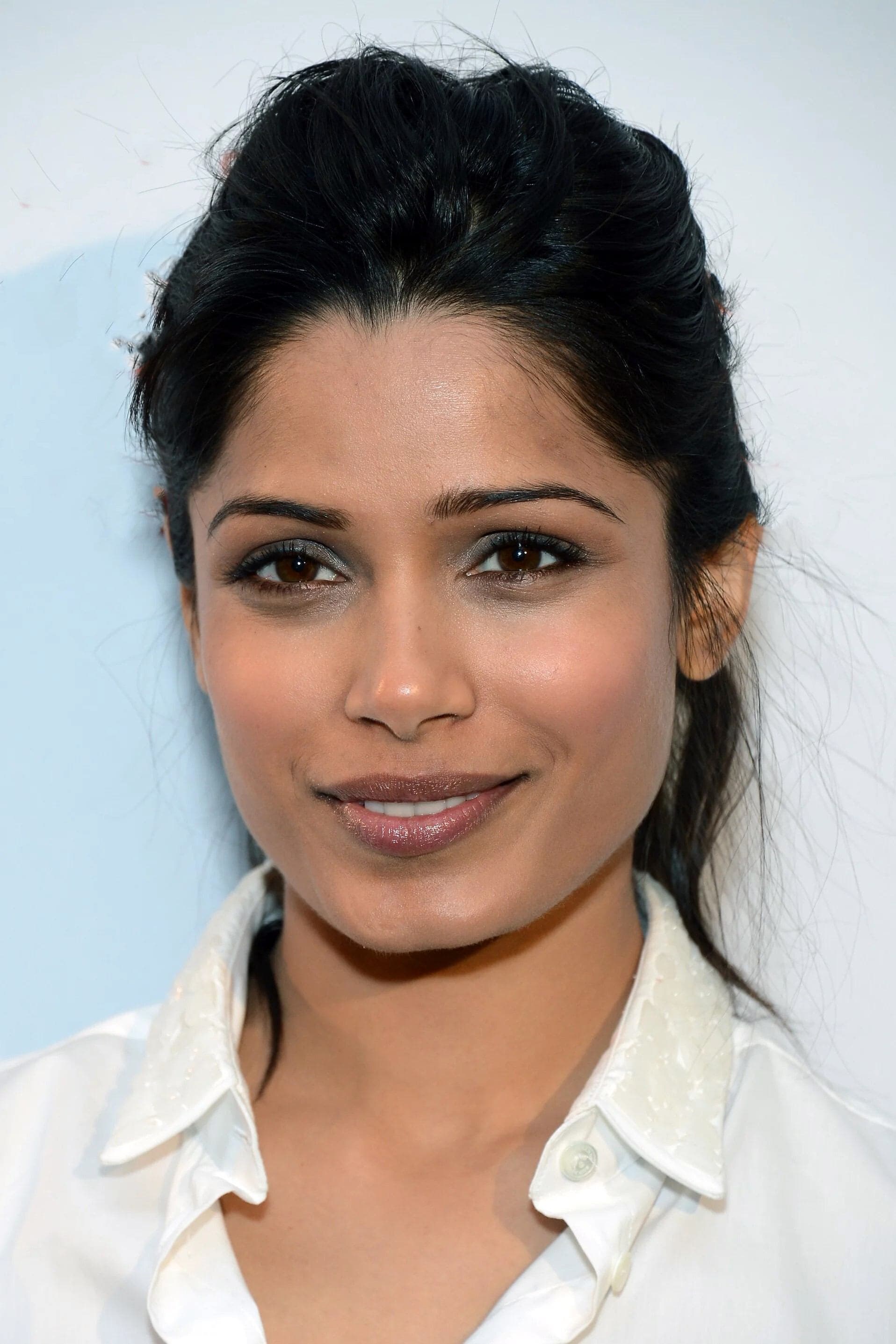 Freida Pinto profile