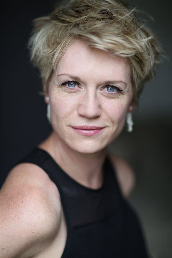 Virginie Caliari profile