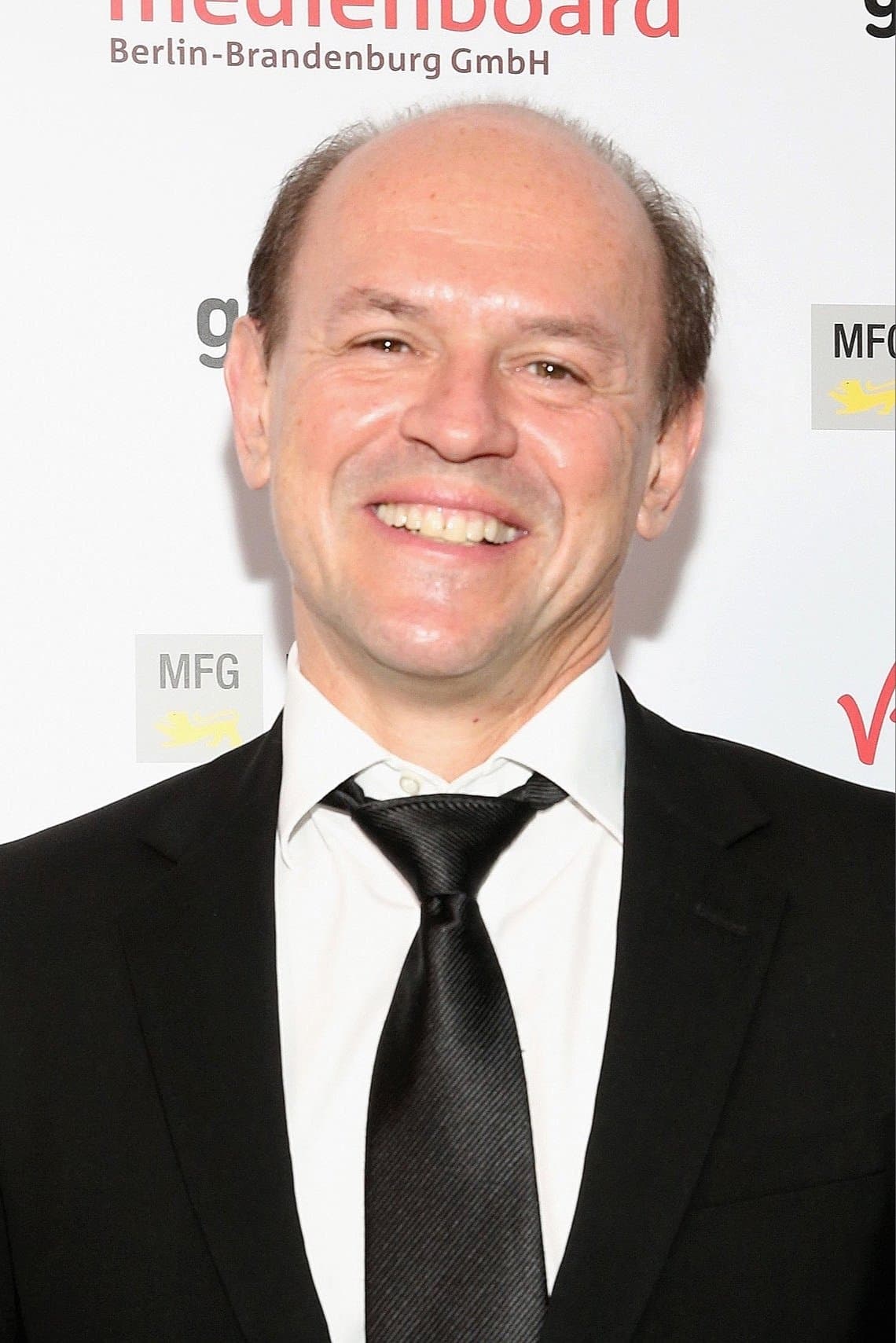 Robert Kulzer profile