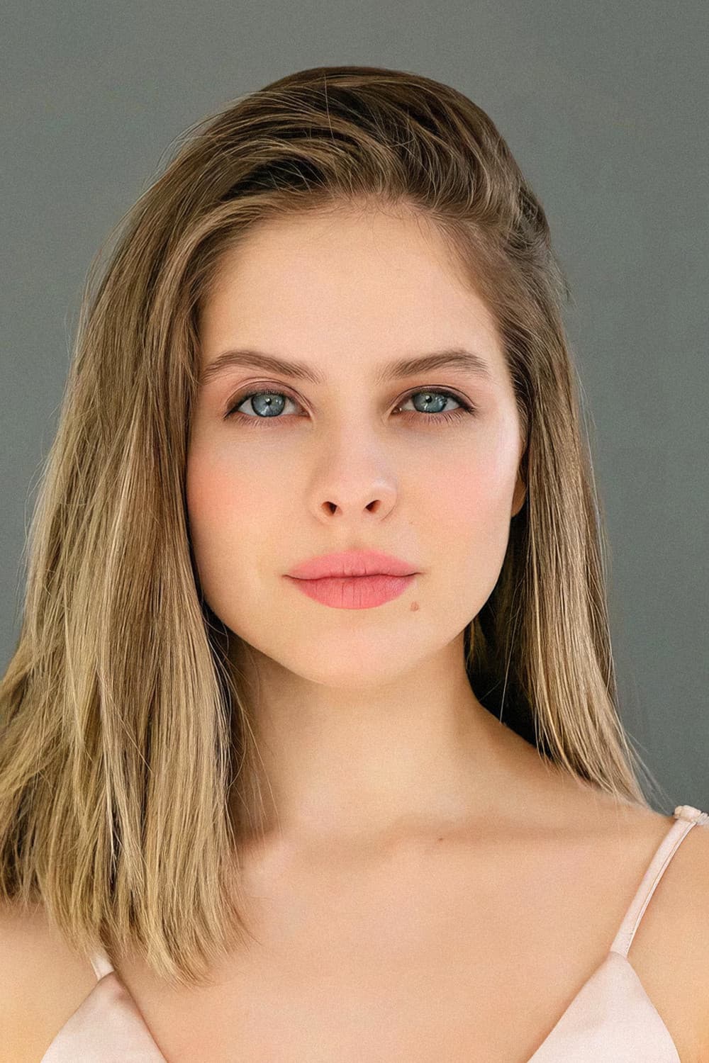 Angelina Pakhomova profile