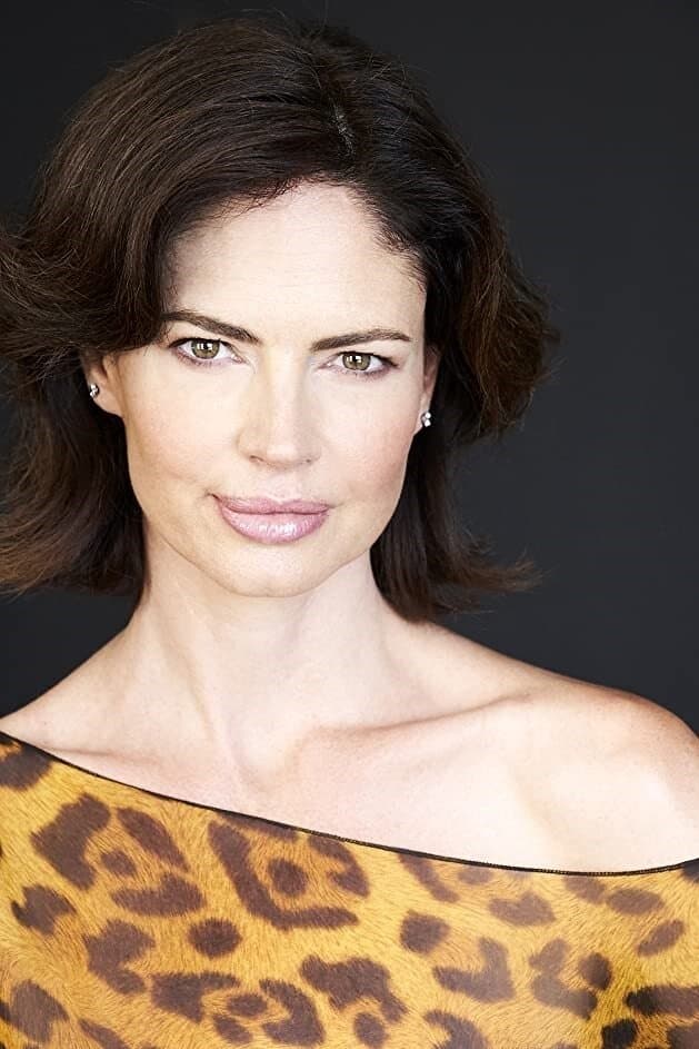 Justine Eyre profile