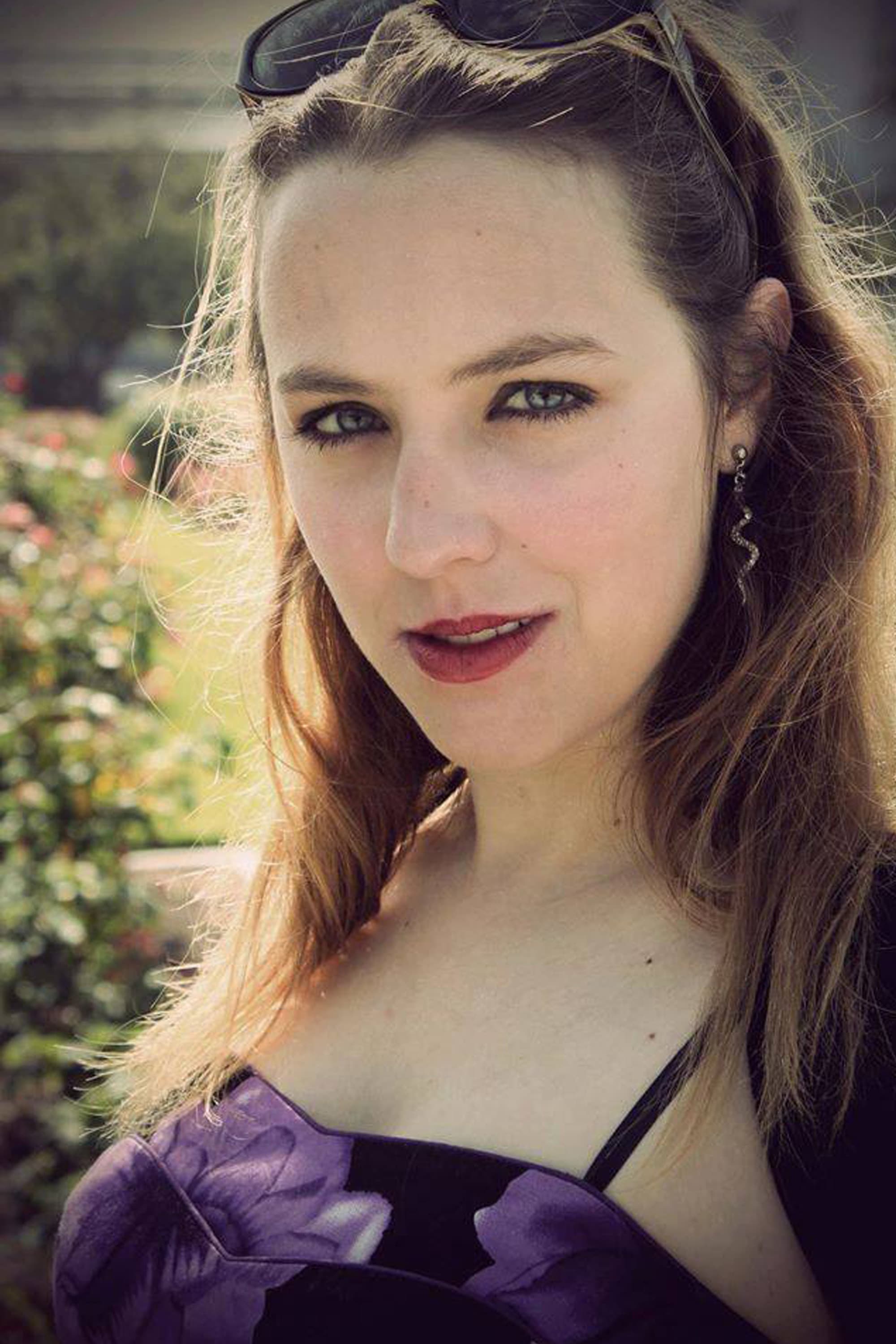 Emily Louise Rua profile