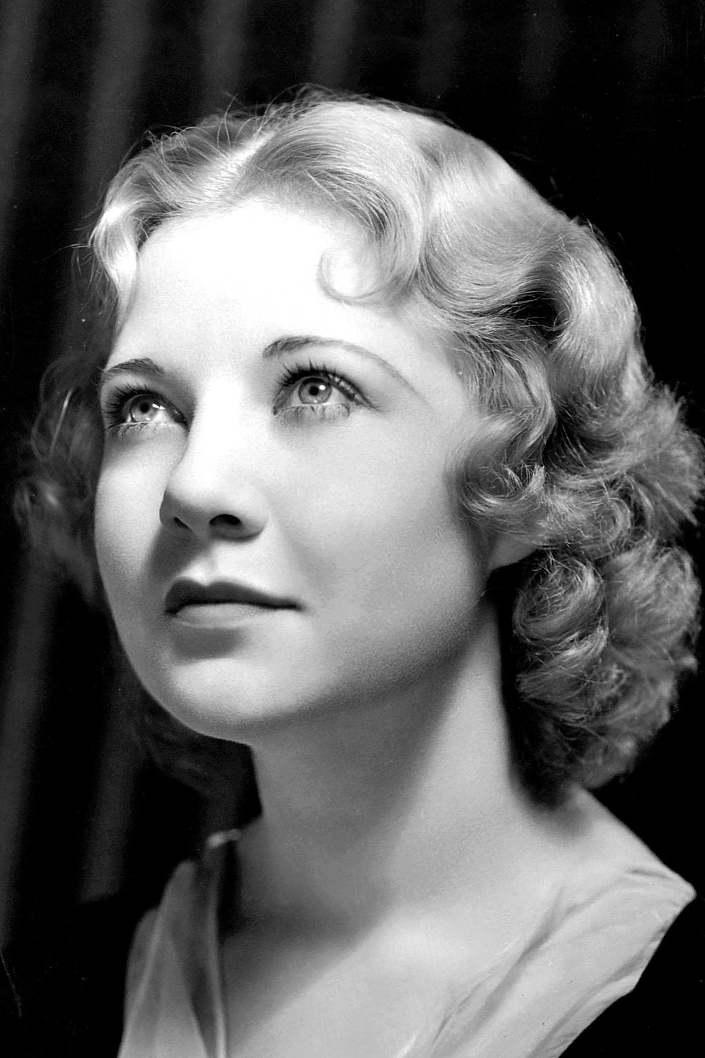 Una Merkel profile